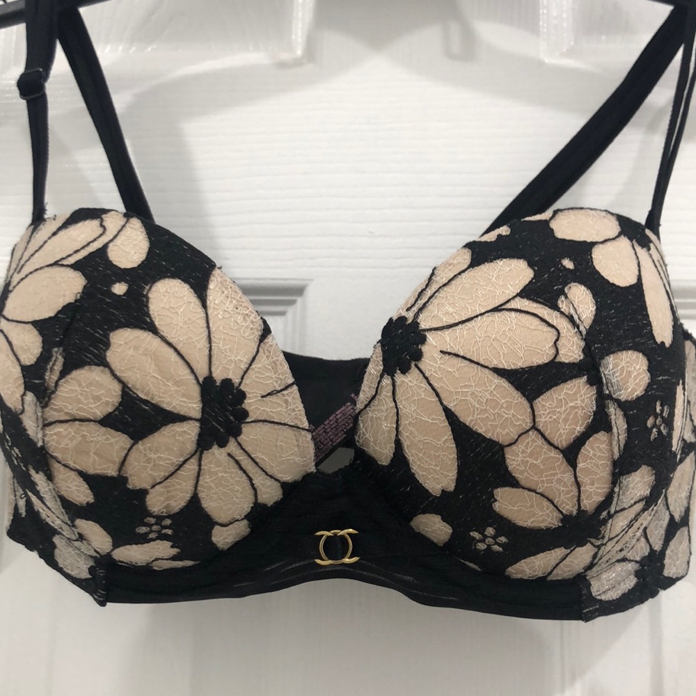Very Sexy Multi-way Victoria secret bra 32D